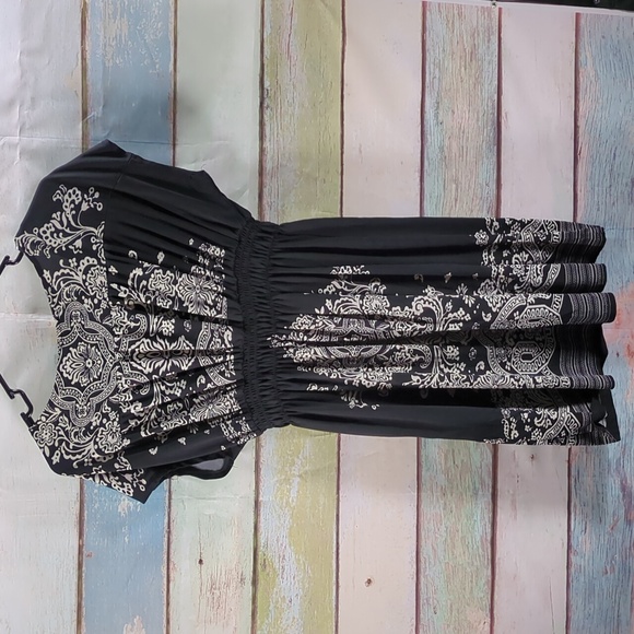 Dots floral geometric pattern dress - Picture 4 of 5